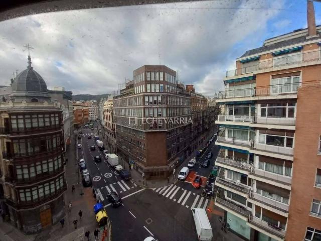 Piso en venta en Ibaiondo, Bilbao