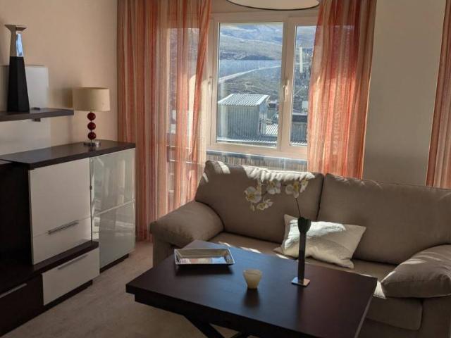 Piso en venta en Pradollano, Monachil