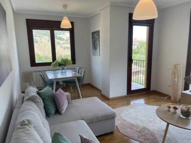 Piso en venta en Zorraquín, La Rioja