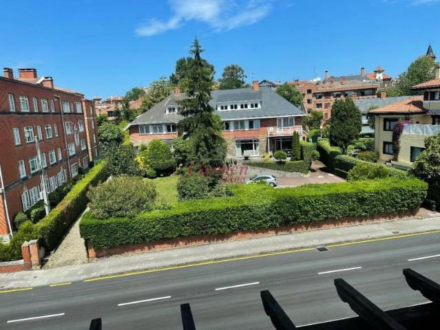 Piso en venta en Neguri, Getxo