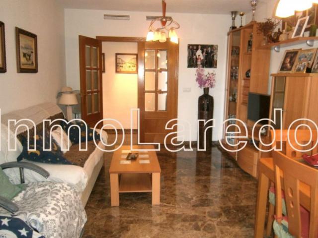 Piso en venta en Laredo