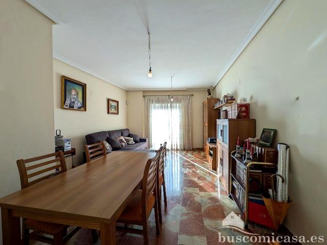 Piso en venta en Linares