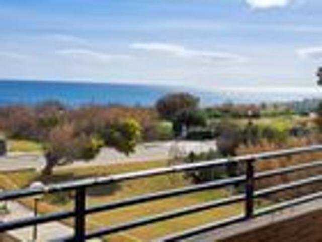 Piso en venta en Castillo de la Duquesa, Costa del Sol Occidental