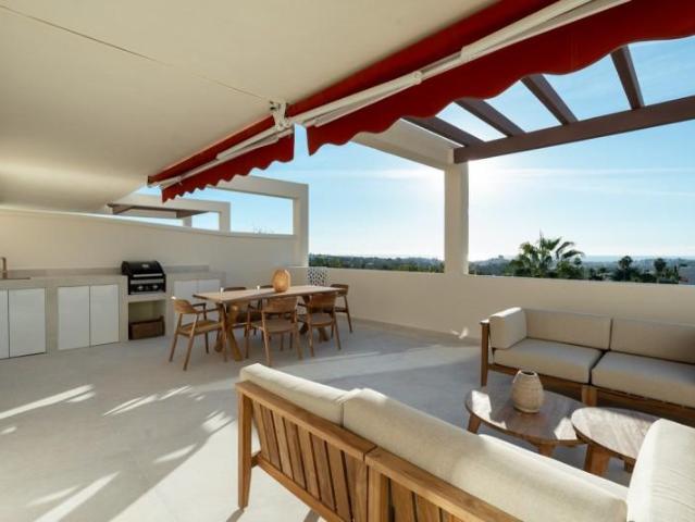 Piso en venta en Nueva Andalucía, Costa del Sol Occidental