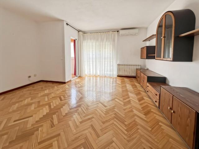 Piso en venta en Moratalaz, Madrid