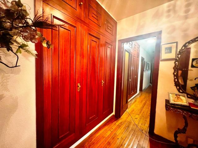 Piso en venta en Oviedo, Llamaquique