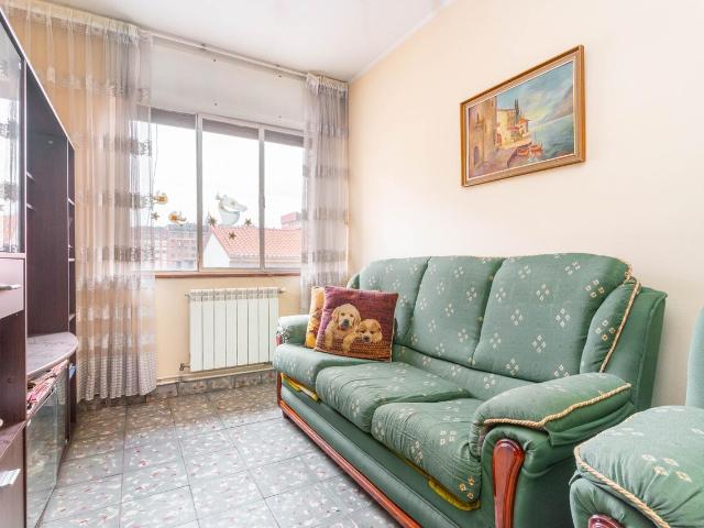 Piso en venta en Fozaneldi, Oviedo