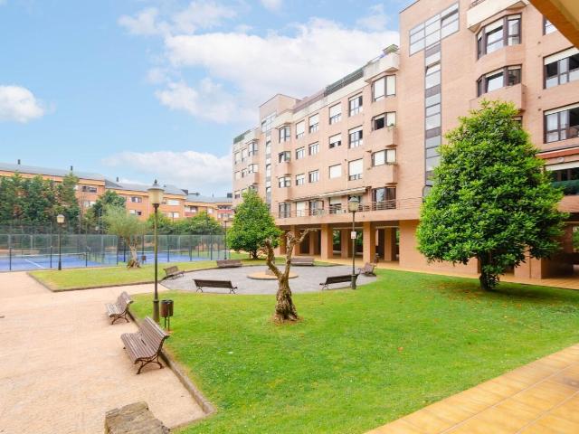 Piso en venta en La Estrecha, Oviedo