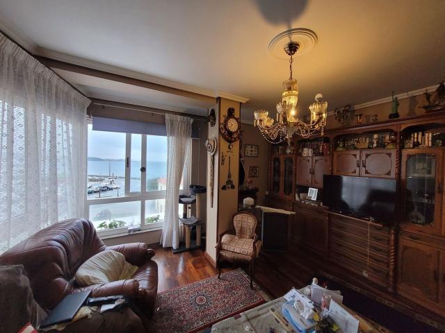 Piso en venta en Ribeira, A Barbanza