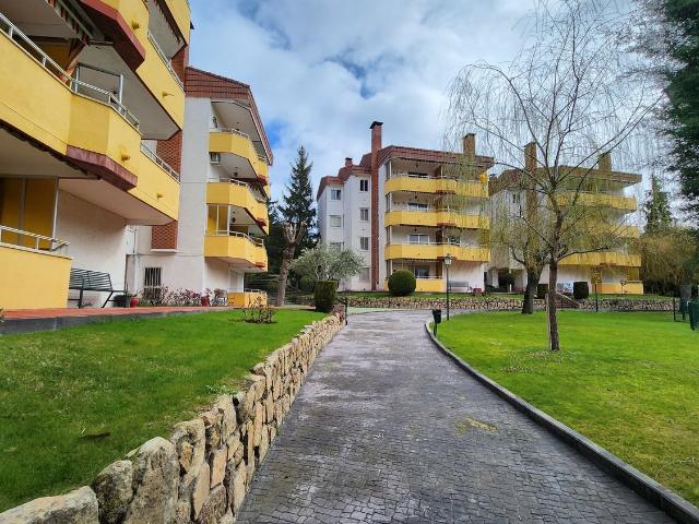 Piso en venta en Robledo De Chavela, Urbanización La Suiza Española