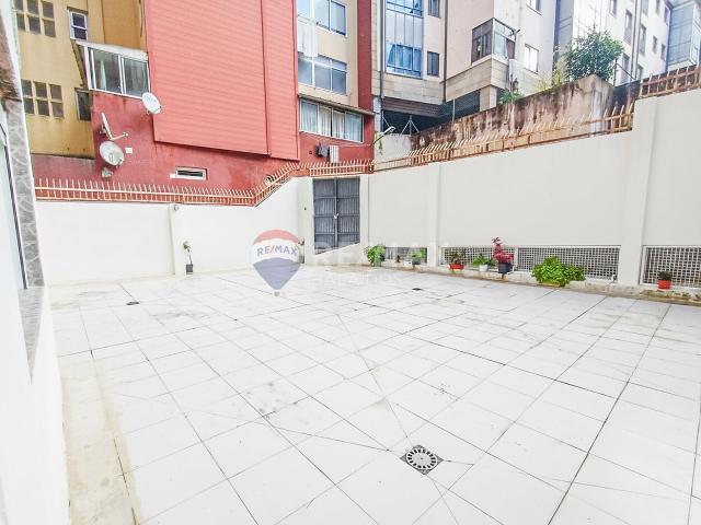 Piso en venta en Lavadores, Vigo