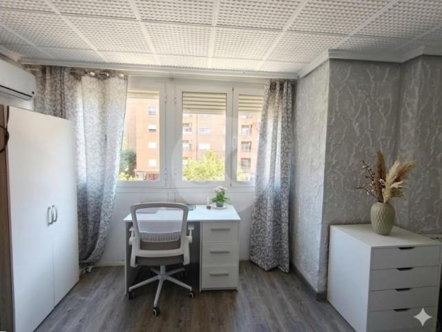 Piso en venta en La Paz, l'Horta Sud