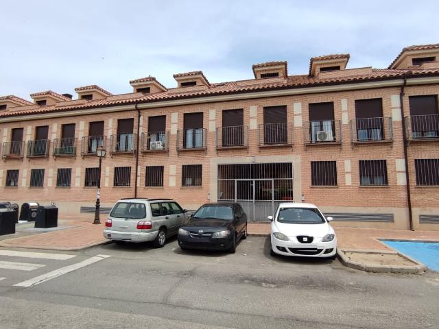 Piso en venta en Villa Del Prado, Madrid