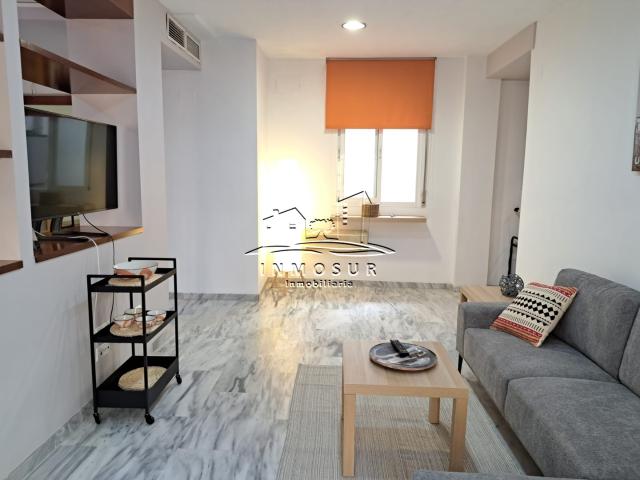 Apartamento en alquiler en Zona 2 (Centro y San Francisco), Lucena