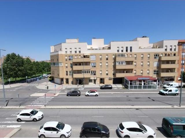 Piso en venta en Peñalba De Ávila