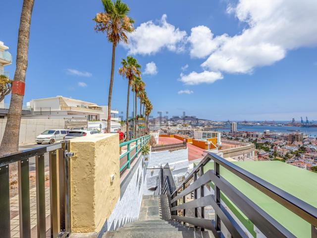 Piso en venta en Ciudad Jardin, Gran Canaria