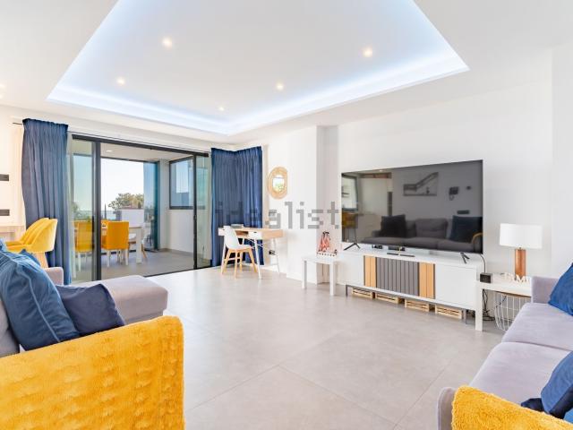 Dúplex en venta en Barriada Islas Canarias, Costa del Sol Occidental
