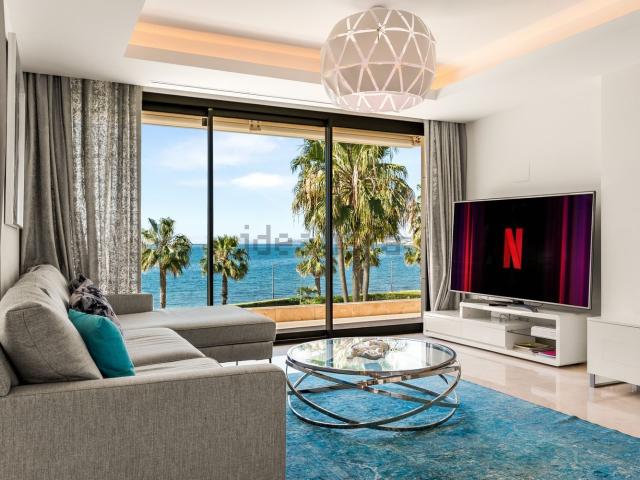 Dúplex en alquiler en Urbanización Puerto Estepona (Seghers), Costa del Sol Occidental