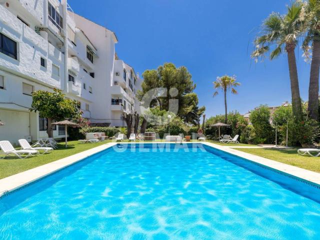 Dúplex en venta en Urbanización Puerto Estepona (Seghers), Costa del Sol Occidental