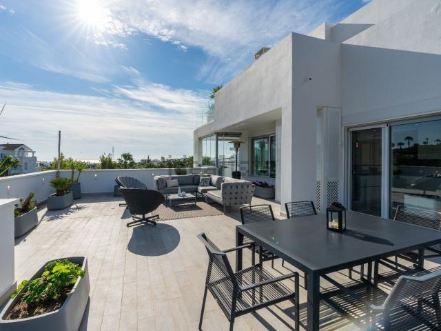 Ático en venta en Bahía Dorada, Costa del Sol Occidental