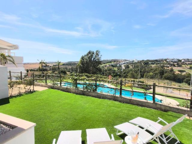 Piso en alquiler en Valle Romano, Estepona