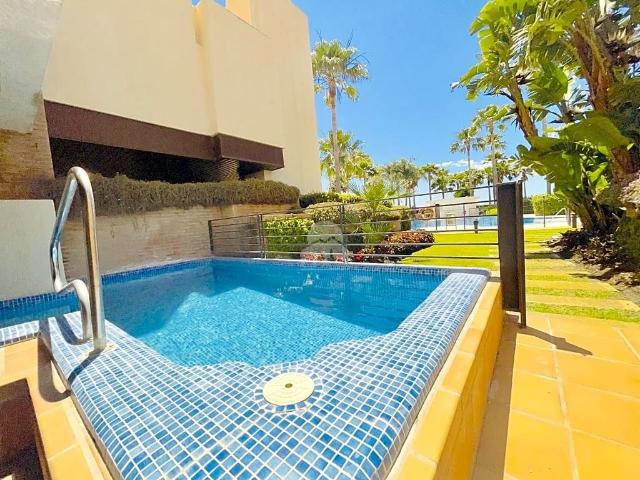Piso en alquiler en Estepona, Punta La Plata