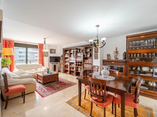 Piso en venta en València, València / Valencia