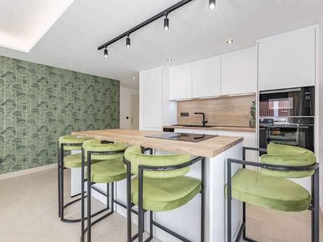 Piso en venta en Nueva Andalucía, Costa del Sol Occidental
