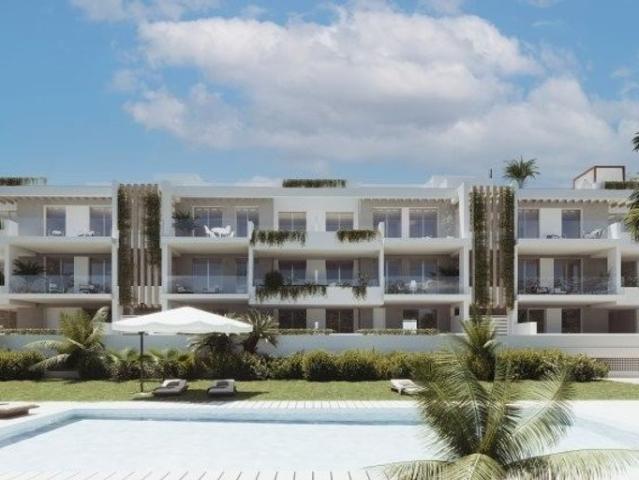 Piso en venta en Los Granados Playa, Costa del Sol Occidental