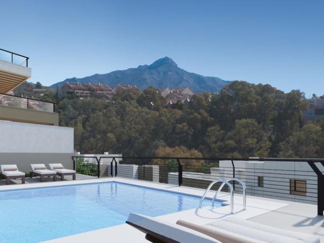 Piso en venta en Nueva Andalucía, Costa del Sol Occidental