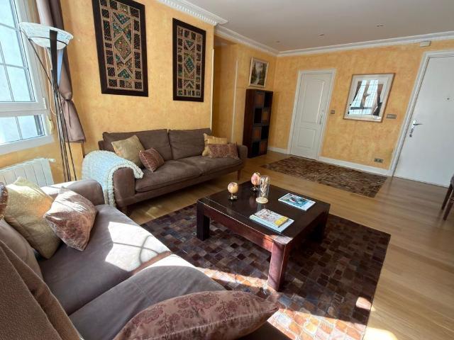 Piso en venta en Abando, Bilbao