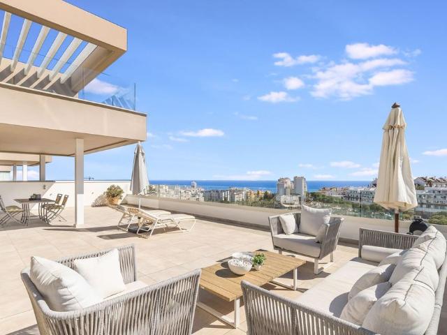 Piso en venta en Barriada Islas Canarias, Estepona