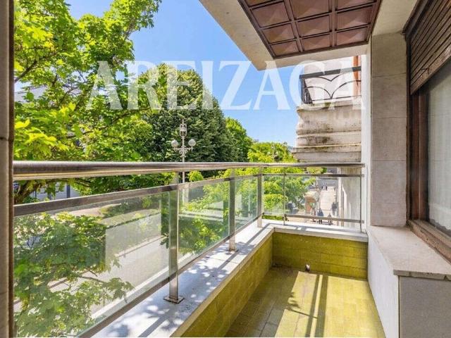 Piso en venta en Mendebaldea, Donostia-san Sebastián