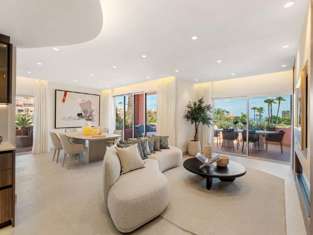 Piso en venta en Barriada Islas Canarias, Costa del Sol Occidental