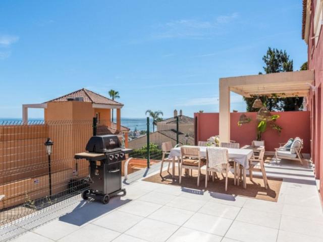 Piso en venta en Castillo de la Duquesa, Costa del Sol Occidental