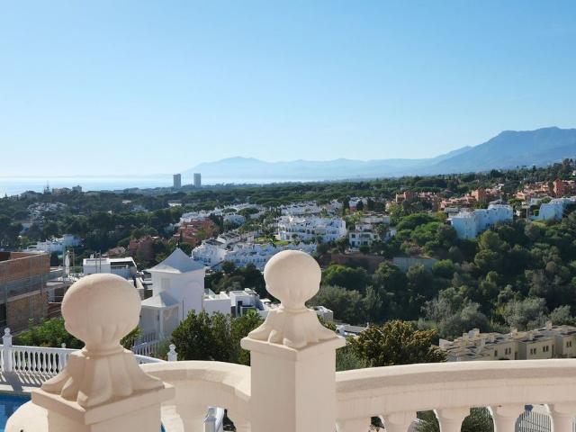Piso en venta en Artola, Marbella