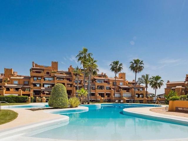 Piso en venta en Las Lomas, Costa del Sol Occidental