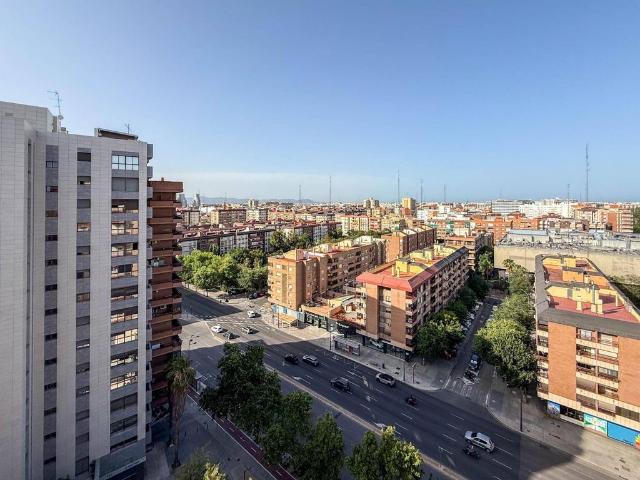 Piso en venta en Valencia, Campanar