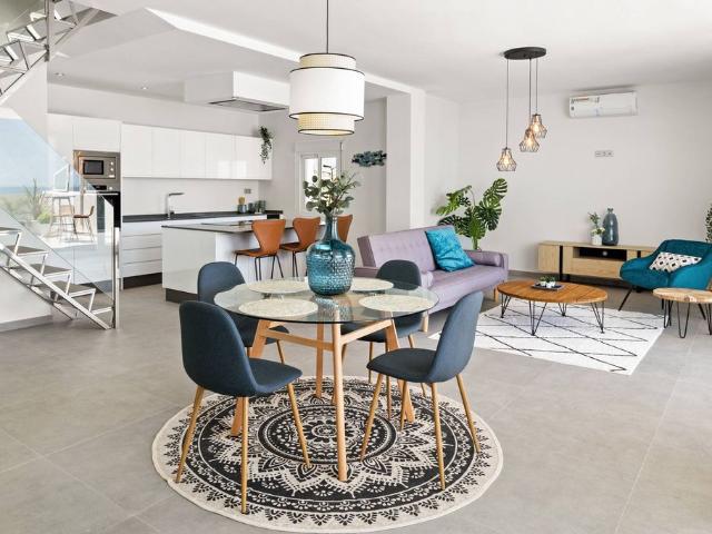 Piso en venta en Barriada Islas Canarias, Costa del Sol Occidental