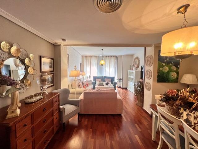 Piso en venta en Distrito Macarena, Sevilla