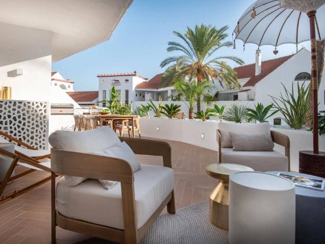 Piso en venta en La Carolina, Costa del Sol Occidental