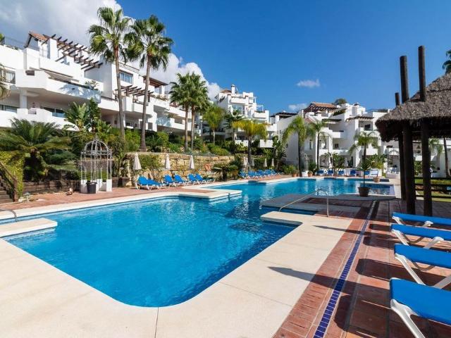 Piso en venta en Nueva Andalucía, Costa del Sol Occidental