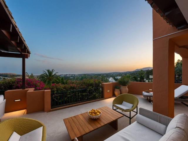 Piso en venta en Nueva Andalucía, Costa del Sol Occidental