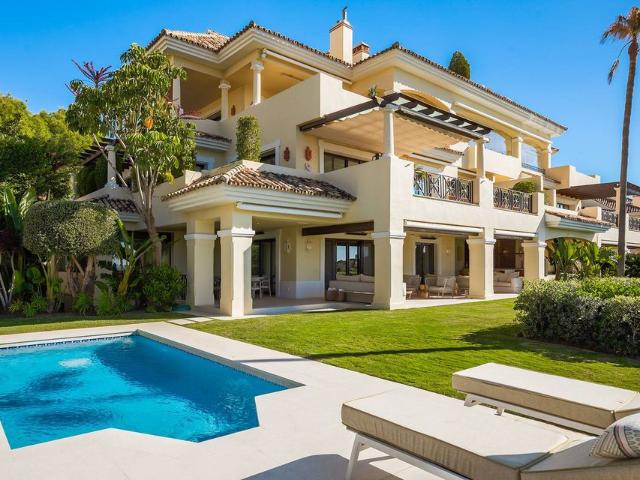 Piso en venta en Nueva Andalucía, Costa del Sol Occidental