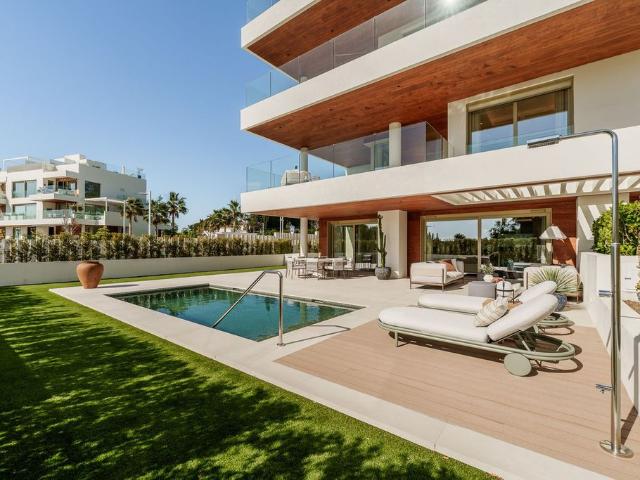 Piso en venta en El Vicario, Marbella