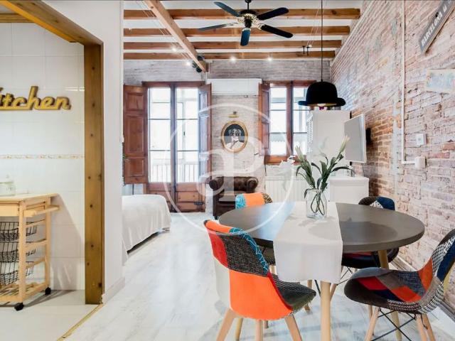 Piso en venta en Barcelona, Sant Antoni