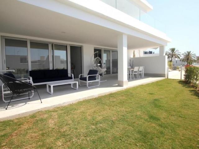 Piso en alquiler en Estepona, Resinera-Voladilla