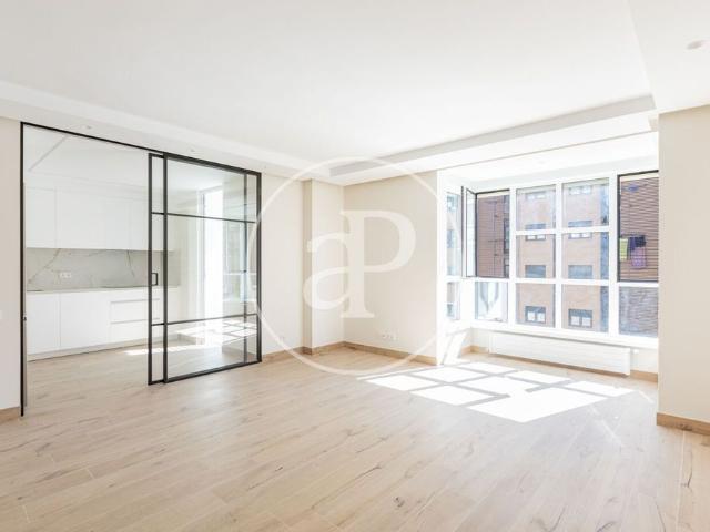 Piso en alquiler en Pacífico, Madrid