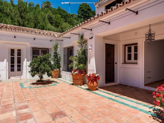 Piso en venta en Val de Guadalmina, Benahavís