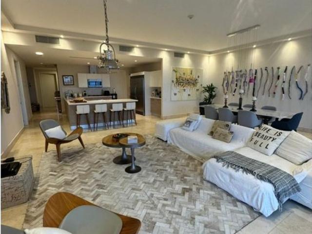 Apartamento venta en Colón